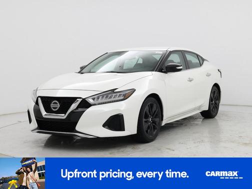 White 2019 Nissan Maxima SV