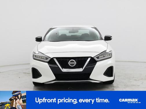 White 2019 Nissan Maxima SV