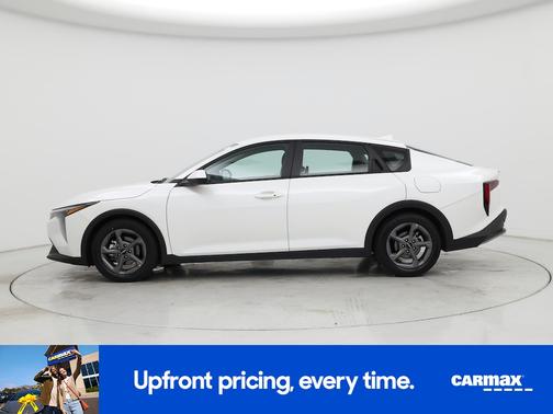 White 2025 Kia K4 LXS