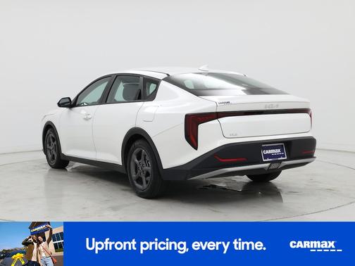 White 2025 Kia K4 LXS