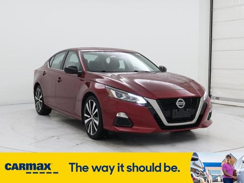 2022 Nissan Altima SR