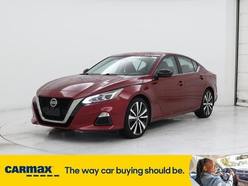 2022 Nissan Altima SR
