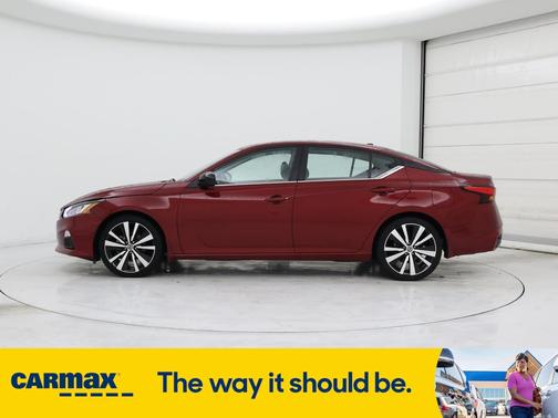 2022 Nissan Altima SR