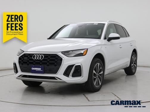 White 2024 Audi Q5 S-Line Premium