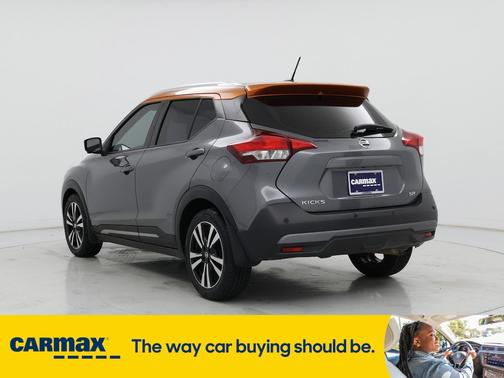 2020 Nissan Kicks SR