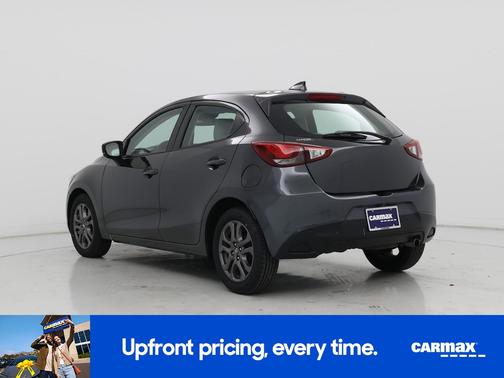 2020 Toyota Yaris LE