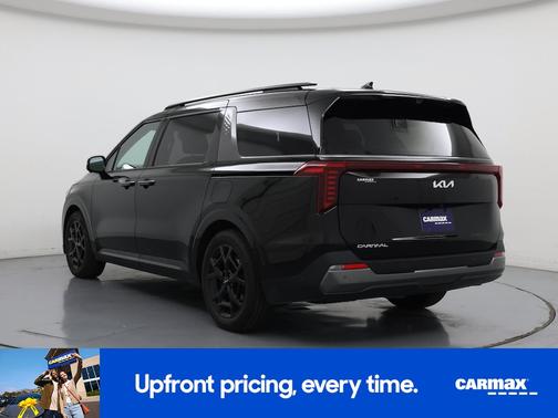 2025 Kia Carnival SX