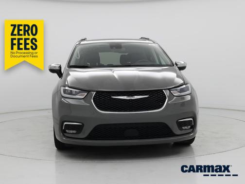 Gray 2023 Chrysler Pacifica Limited