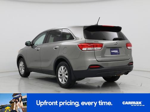 Silver 2017 Kia Sorento EX