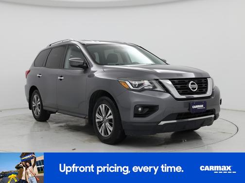 Gray 2018 Nissan Pathfinder SV