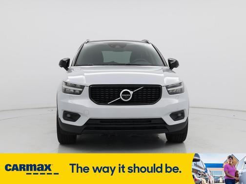 2020 Volvo XC40 T5 R-Design