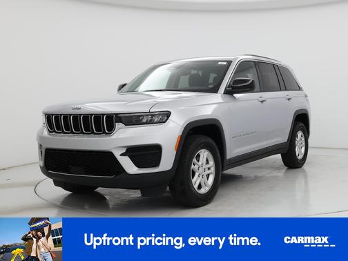 Silver 2023 Jeep Grand Cherokee Laredo