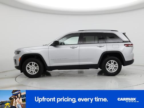 Silver 2023 Jeep Grand Cherokee Laredo