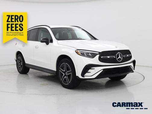 White 2024 Mercedes-Benz GLC 300