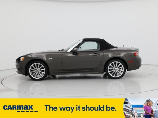 2017 FIAT 124 Spider Lusso