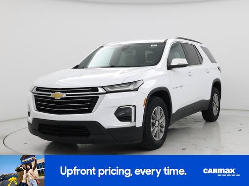 White 2023 Chevrolet Traverse LT Cloth