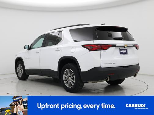 White 2023 Chevrolet Traverse LT Cloth
