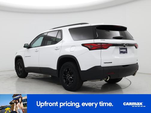 White 2023 Chevrolet Traverse LT Cloth