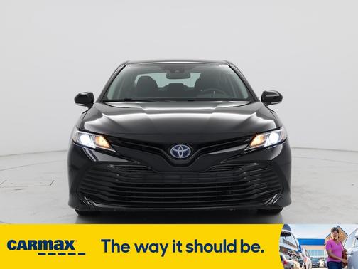 2019 Toyota Camry Hybrid LE
