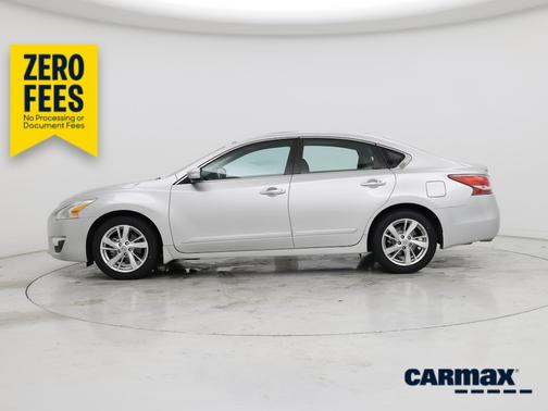 Silver 2015 Nissan Altima SV