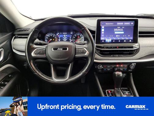 White 2022 Jeep Compass Latitude