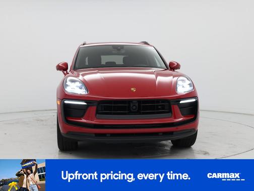 2022 Porsche Macan Base (PDK)