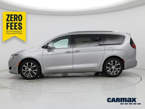 Silver 2017 Chrysler Pacifica Limited