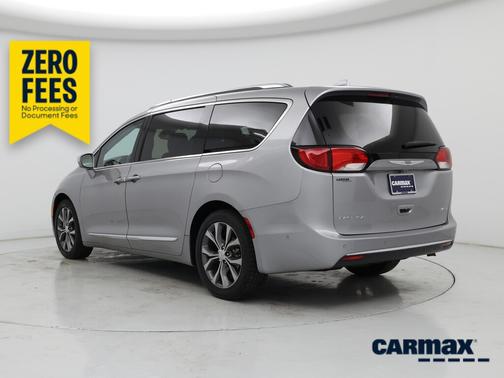 Silver 2017 Chrysler Pacifica Limited