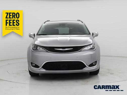 Silver 2017 Chrysler Pacifica Limited