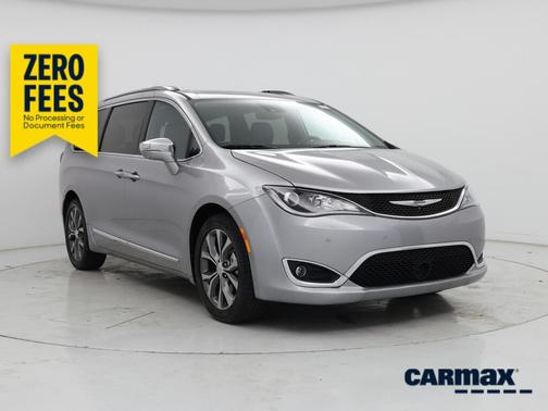 Silver 2017 Chrysler Pacifica Limited