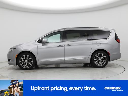 Silver 2017 Chrysler Pacifica Limited