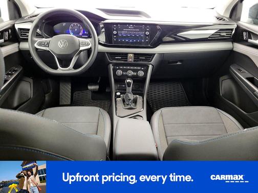 2024 Volkswagen Taos SE Black Edition