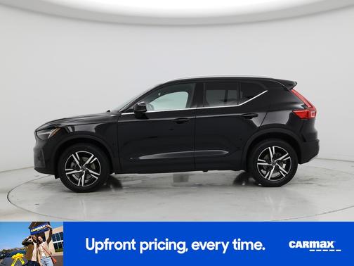 Black 2024 Volvo XC40 B5 Core Dark Theme