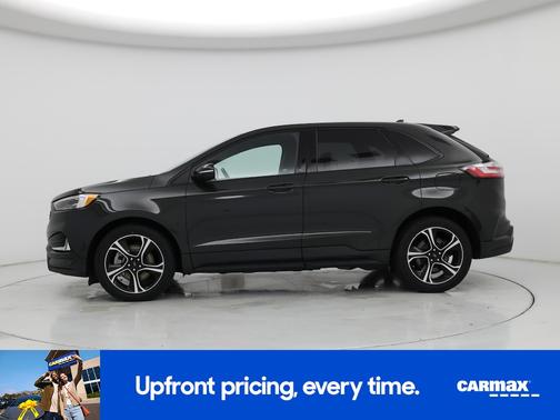Green 2022 Ford Edge ST