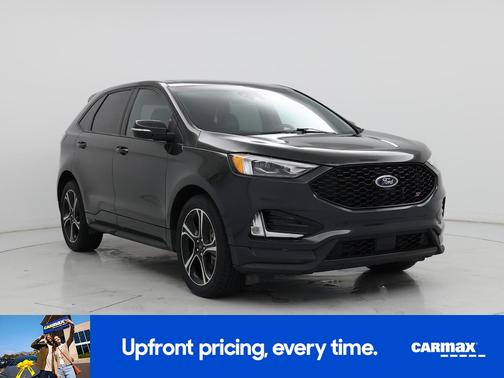 Green 2022 Ford Edge ST