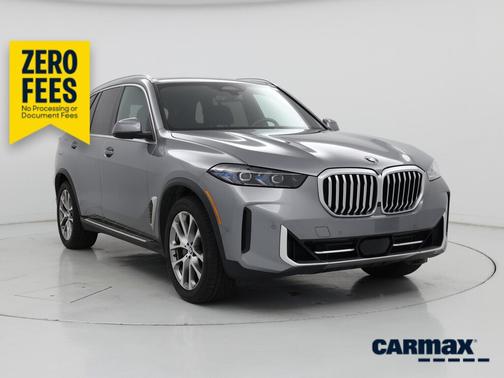 Gray 2024 BMW X5 sDrive40i