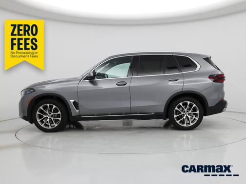 Gray 2024 BMW X5 sDrive40i