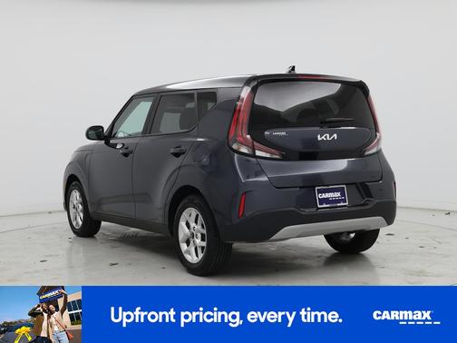 Gray 2023 Kia Soul LX