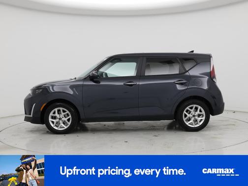 Gray 2023 Kia Soul LX
