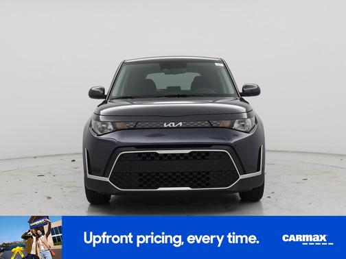 Gray 2023 Kia Soul LX