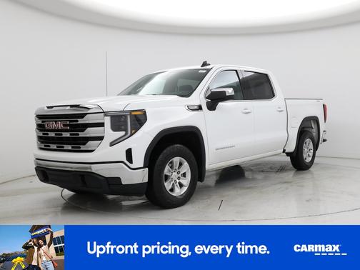 White 2023 GMC Sierra 1500 SLE