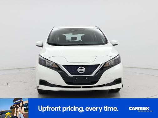 White 2022 Nissan Leaf S