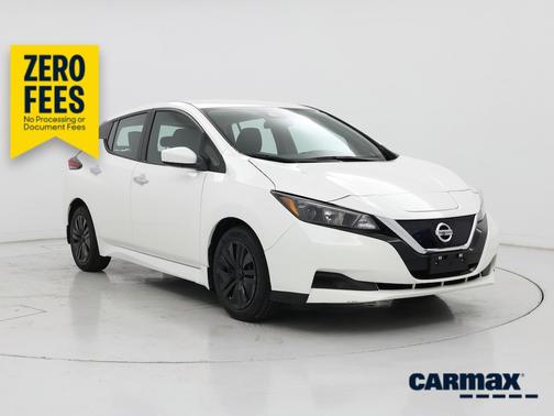 White 2022 Nissan Leaf S