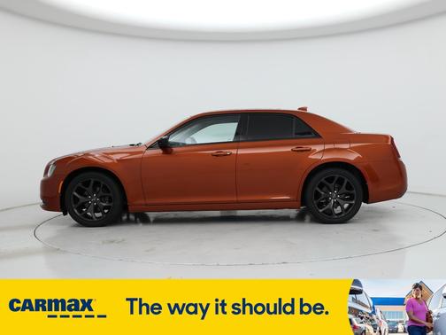 2021 Chrysler 300 Touring