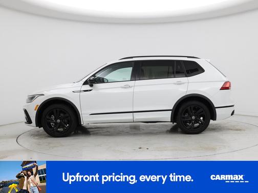 White 2024 Volkswagen Tiguan SE R-Line Black