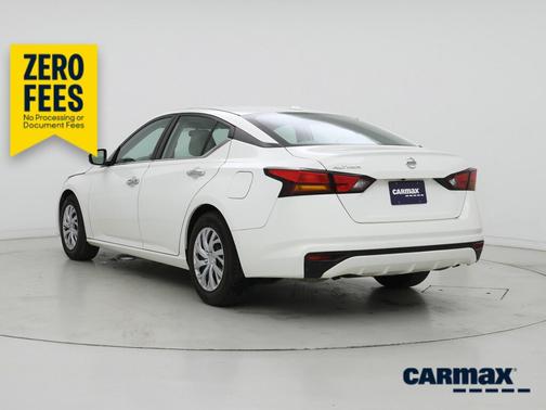 White 2019 Nissan Altima S