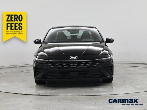 Black 2025 Hyundai ELANTRA SEL Convenience