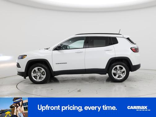White 2023 Jeep Compass Latitude