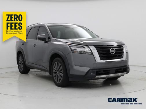 Gray 2022 Nissan Pathfinder SL