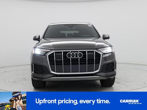 Gray 2023 Audi Q7 Premium